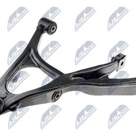 Rameno predné spodné pravé komplet s čapom Hummer H3 05-