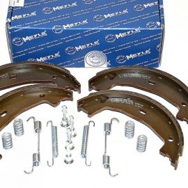 Brzdové čeľustia zadné so sadou pružiniek Meyle BMW 3er E46