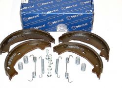 Brzdové čeľustia zadné so sadou pružiniek Meyle BMW 3er E46