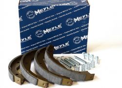 Brzdové čeľustia zadné so sadou pružiniek BMW 5er E39