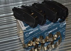 Brzdové platničky komplet zadná KIA CARNIVAL / GRAND CARNIVAL III