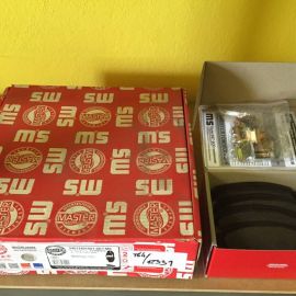 Brzdové kotúče predné + platničky predné Renault Megane, Laguna, Scenic