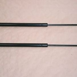 2x tlmiče vyklopových dverí Audi 80 Avant 8C,B4 od r.v. 09.1991