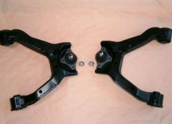 2x rameno predné Mitsubishi Pajero od r.v. 04.2000