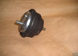 Silentblok motora pravý BMW E46