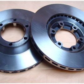 2x Brzdové kotouče přední Mitsubishi Galloper rv08.98