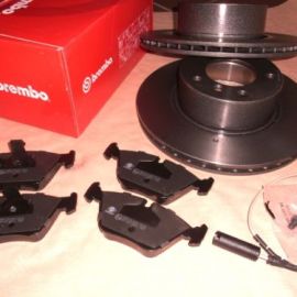 Brzdná sada přední s Brembo kotouči 310mm BMW E60 + E61 520i-525er
