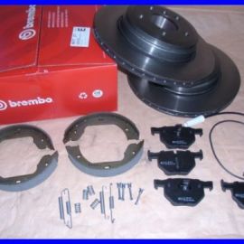Brzdná sada zadní s Brembo kotouči kompletní BMW E61