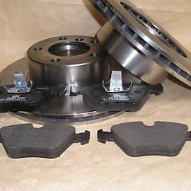 Brzdové kotouče přední 324mm + destičky přední BMW E39 od 530d