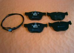 Brzdové destičky přední se snímačem BMW E70-X5, E71-X6, F15