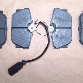 Brzdové destičky zadní na 15 kola VW T4 od: 90-03