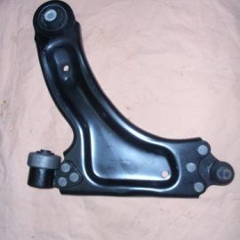 Rameno přední levé spodní Opel Meriva