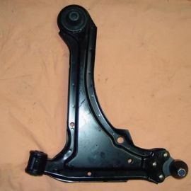 Rameno levé přední náprava Opel Vectra A