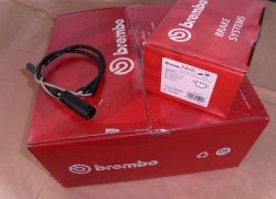 Brzdové kotouče přední Brembo + destičky přední Brembo Mercedes C-klasse W203, S203, CL203