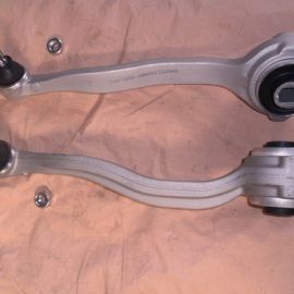 2x rameno přední náprava Mercedes C209, A209 CLK