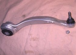 Rameno levé horní přední náprava Mercedes W212 / S212