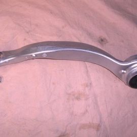 Rameno pravé horní přední náprava Mercedes W212 / S212