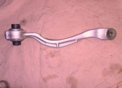 Rameno pravé spodní přední náprava Mercedes W212 / S212