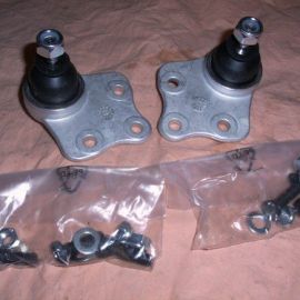 2x svislý nosný čep přední horní Mercedes W211 + S211