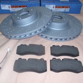 Brzdná sada "sportovní" Mercedes W211 + S212 E500 od 2006 přední náprava