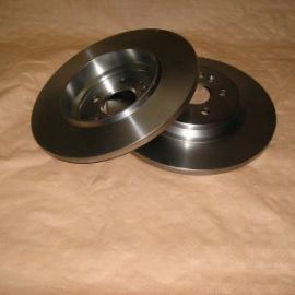 2x brzdové kotouče zadní nevětrané Mercedes ML od rv 08/2000