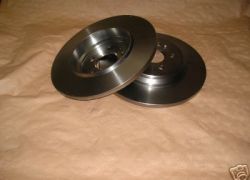 2x brzdové kotouče zadní nevětrané Mercedes ML od rv 08/2000