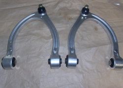 2x rameno horní Mercedes W221, CL216