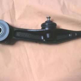 Rameno přední spodní Mercedes W220 s ABC podvozkem