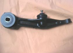 Rameno přední spodní Mercedes W220 s ABC podvozkem