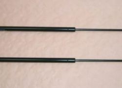 2x plynové vzpěry, tlumiče vyklopovych dveří Mercedes M-Klasse W163 od rv 02.1998