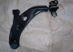 Rameno pravé přední náprava Mazda 626 V od rv: 05.1997