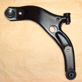 Rameno přední pravé Mazda Premacy CP od rv: 99