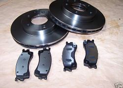 2x brzdové kotouče + brzdové destičky Mazda Premacy přední náprava