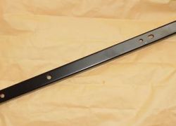 Vodící tyč nápravy zadní Mazda 323 BA od r.v. 94-98