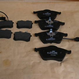 2x brzdové destičky přední + zadní VW Sharan + Galaxy + Alhambra na 15 kola