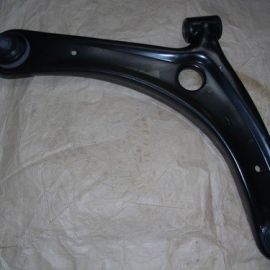 Rameno pravé přední náprava Dodge Caliber