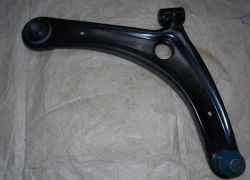 Rameno pravé přední náprava Dodge Caliber