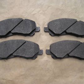 Brzdové destičky přední náprava Dodge Caliber