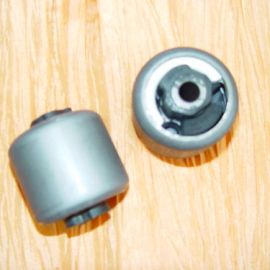 2x uložení zadní nápravy Meyle Ford KA