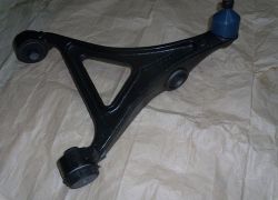 Rameno přední pravé Chrysler 300C AWD Touring