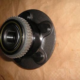 Ložisko kola zadní náprava Chrysler PT Cruiser