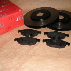 Brzdná sada přední náprava Chrysler Sebring od: 04.01