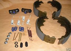 Brzdové čelisti, brzdové válečky zadní Chrysler Voyager ES do rv 1995