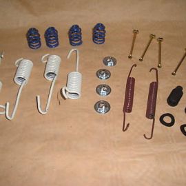 sada pružinek na zadní brzdové čelisti Chrysler Voyager od rv 95