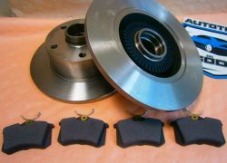 Brzdové kotouče zadní s ABS senzorem + destičky zadní Audi A4