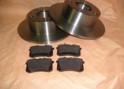 Brzdové kotouče + destičky zadní Audi A4