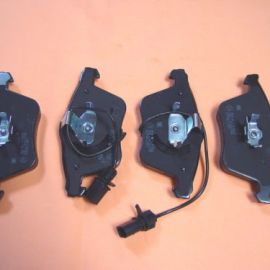 Brzdové destičky přední Audi A4 8H7, 8EC, 8ED od: 03.2003