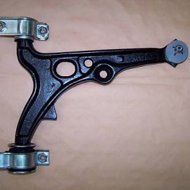 Rameno pravé spodní přední náprava Alfa Spider 916S od: 06.95-04.