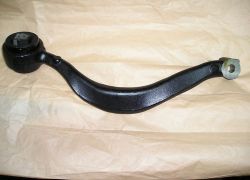 Rameno horní pravé na všechny BMW E53 X5 přední náprava