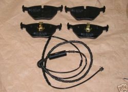 Brzdové destičky + snímač opotřebení zadní náprava BMW E46